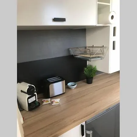 Poilus : Studio Neuf Avec Parking Apartment *