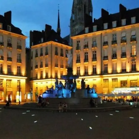 Poilus : Studio Neuf Avec Parking *